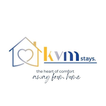 Kvm - Highclere House For Large Groups With Parking By Kvm Stays 피터버러 외부 사진